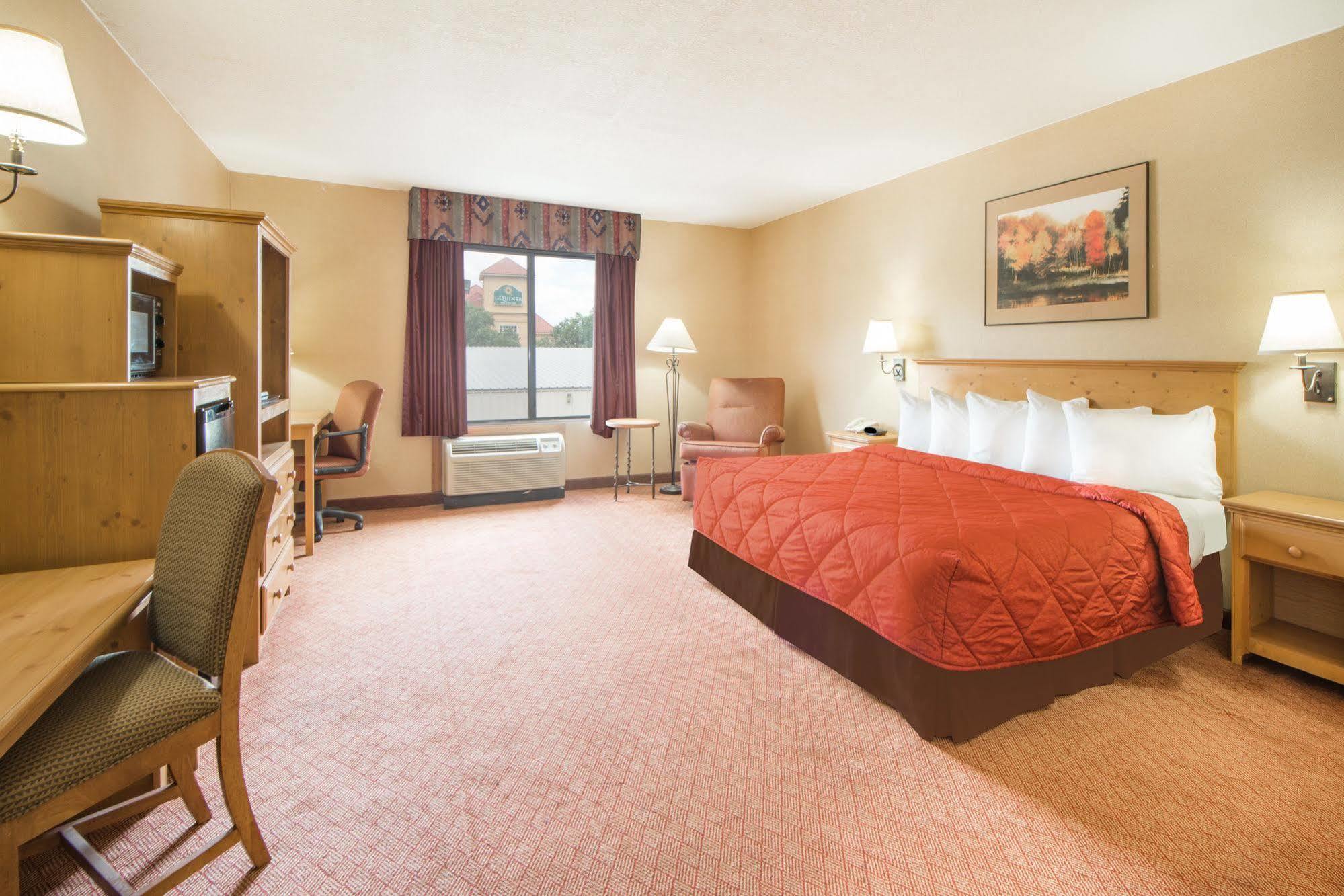 Hampton Inn & Suites Ruidoso Downs Экстерьер фото