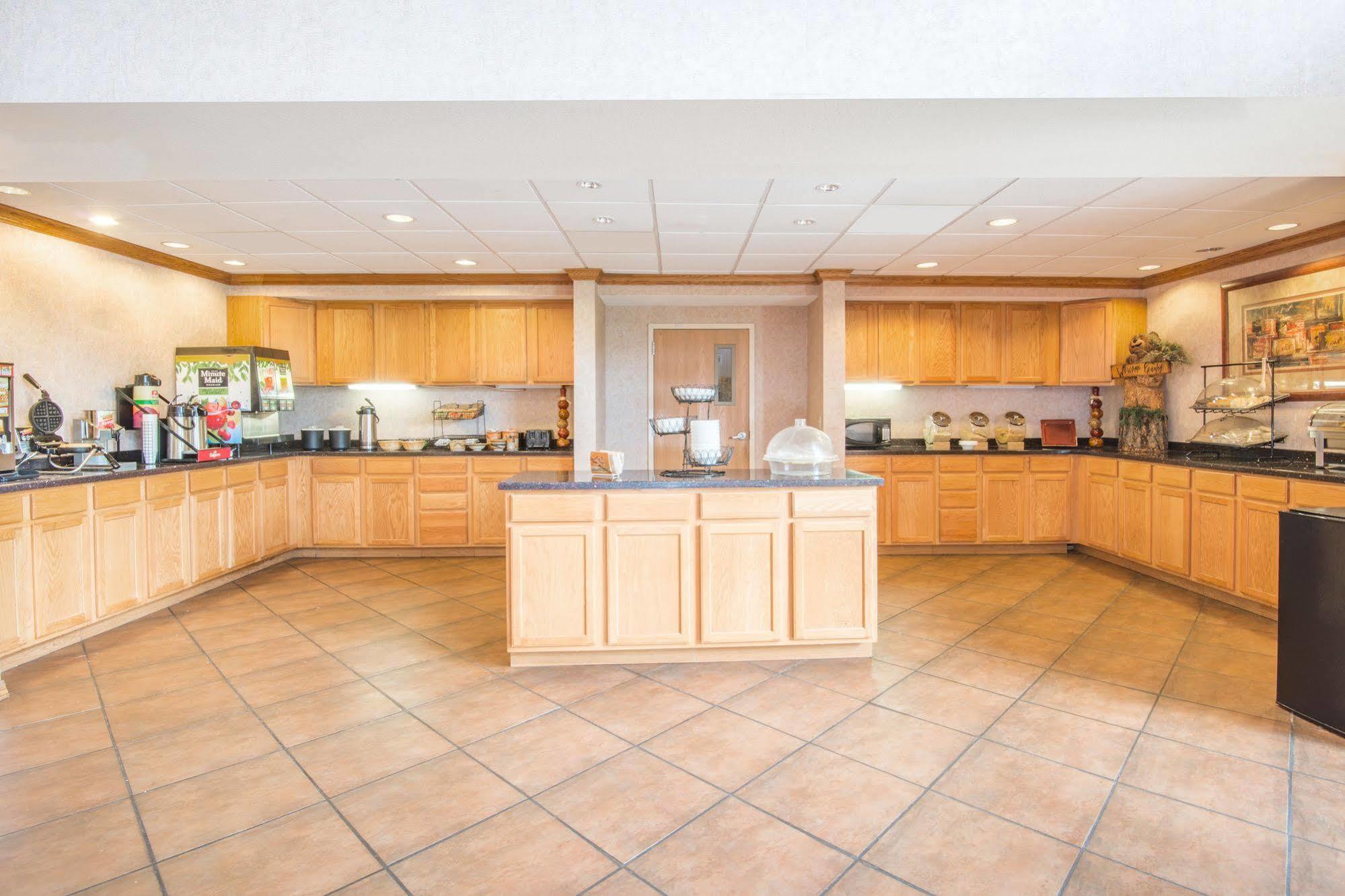 Hampton Inn & Suites Ruidoso Downs Экстерьер фото
