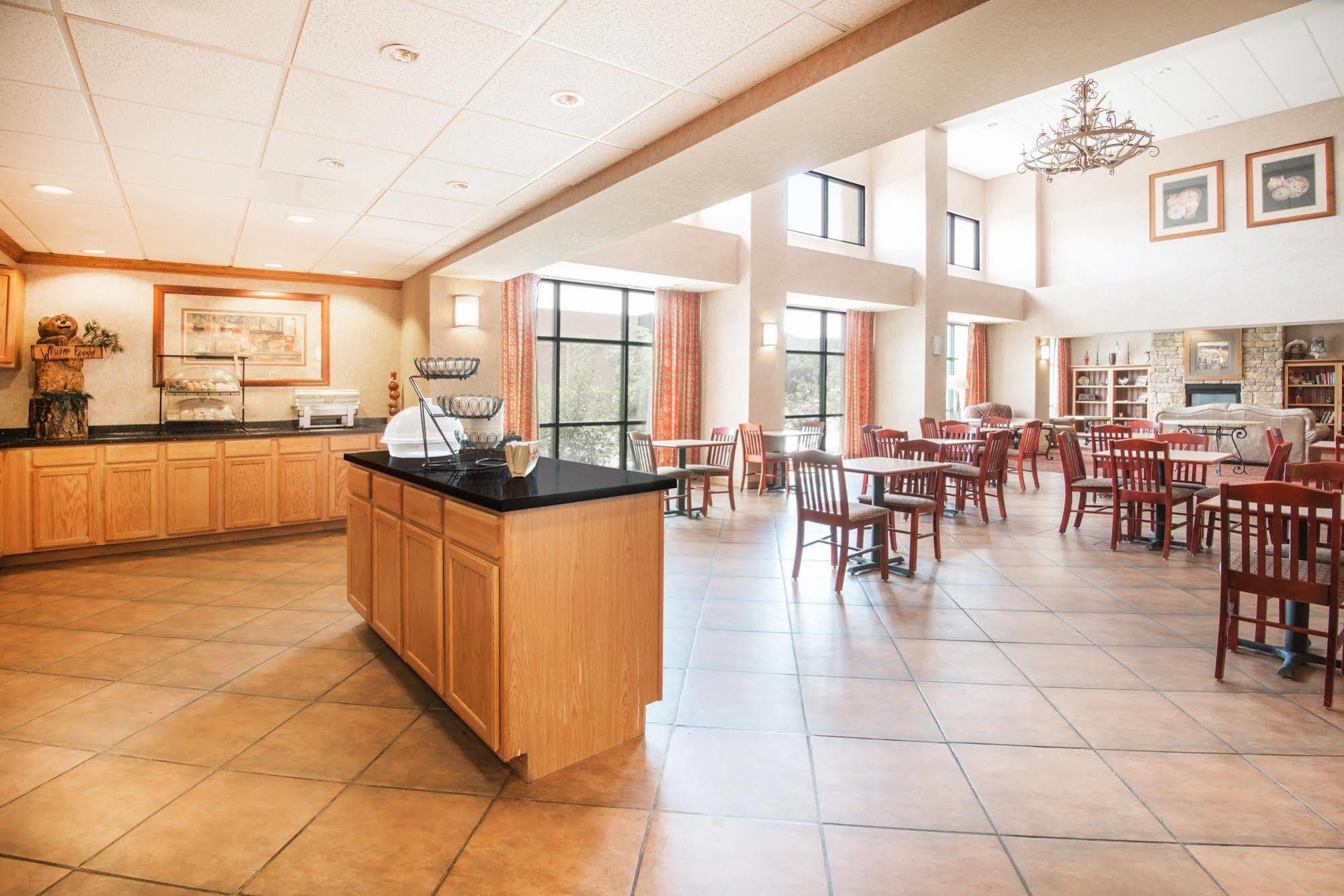 Hampton Inn & Suites Ruidoso Downs Экстерьер фото